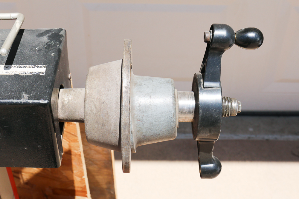 Snap-On Wheel Balancer with Accessories