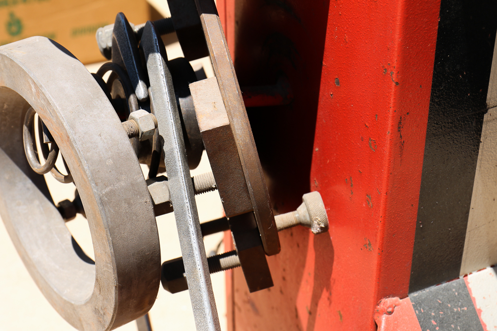 Snap-On Wheel Balancer with Accessories