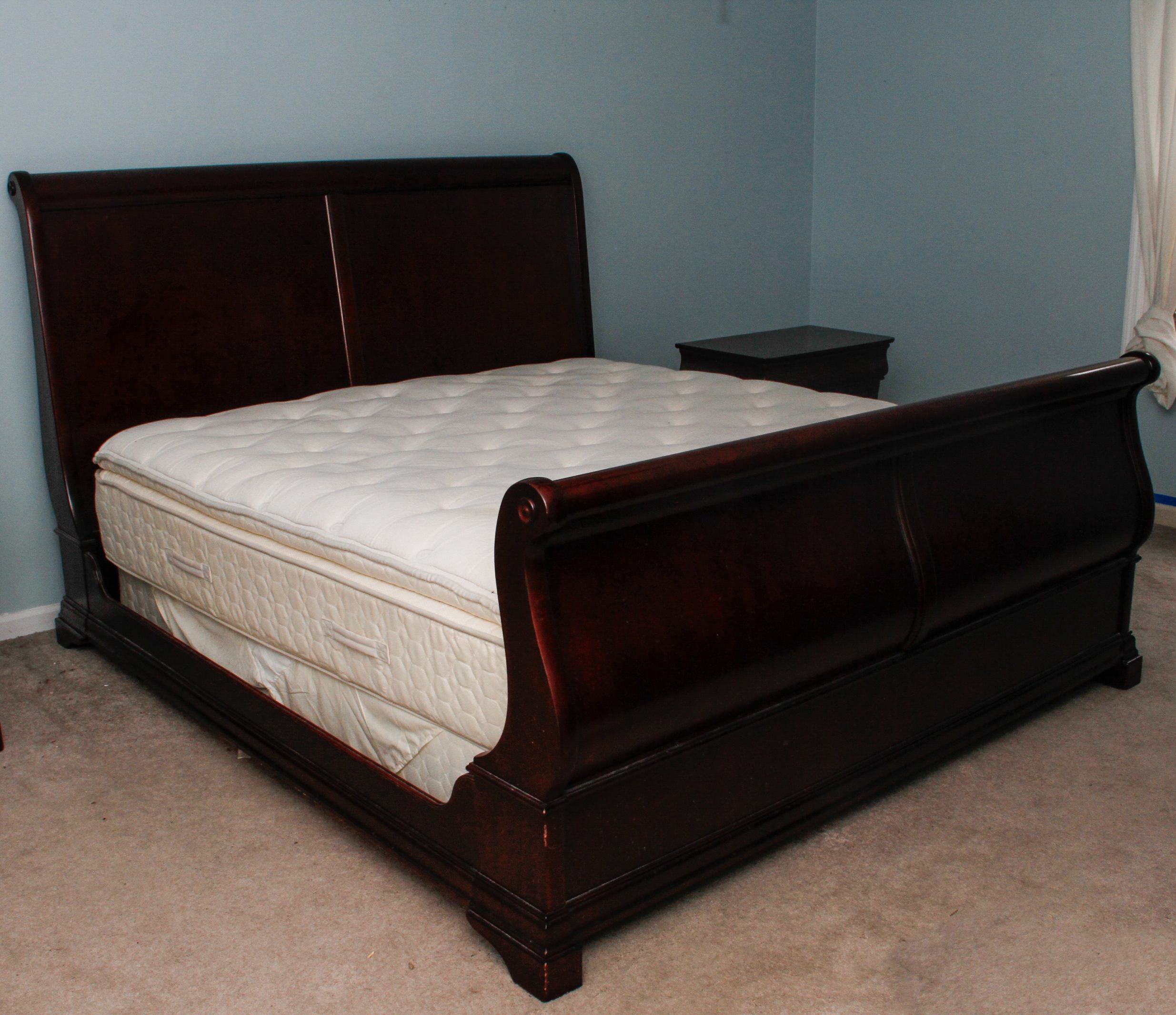 King Size Sleigh Bed