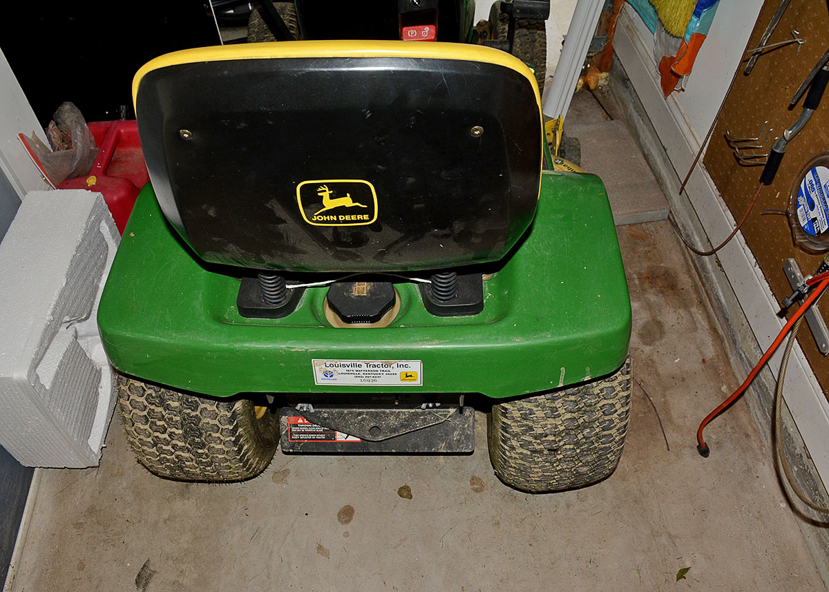 John Deere LX188 Riding Lawn Mower with Piranha 44" Mulching Deck