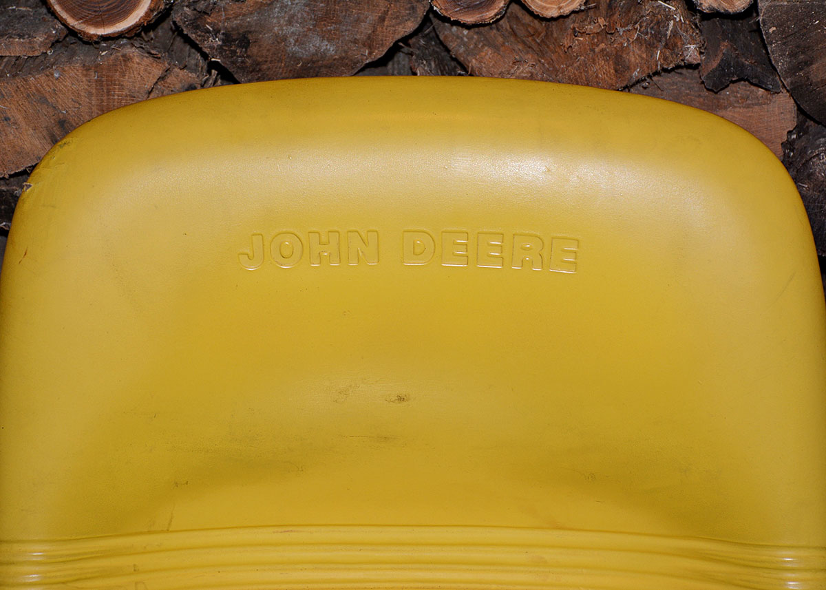 John Deere LX188 Riding Lawn Mower with Piranha 44" Mulching Deck