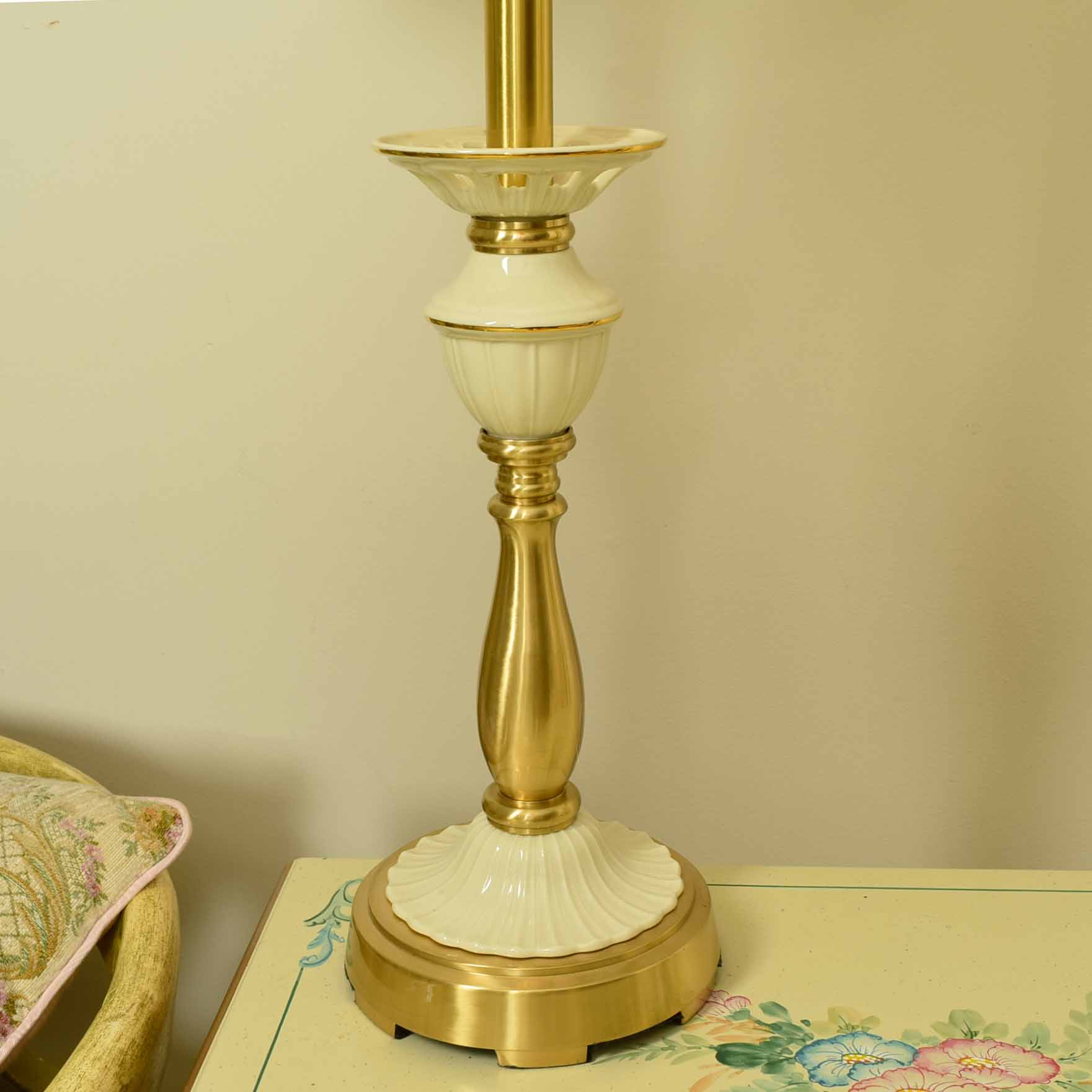 Vintage Lenox by Quoizel Lamp