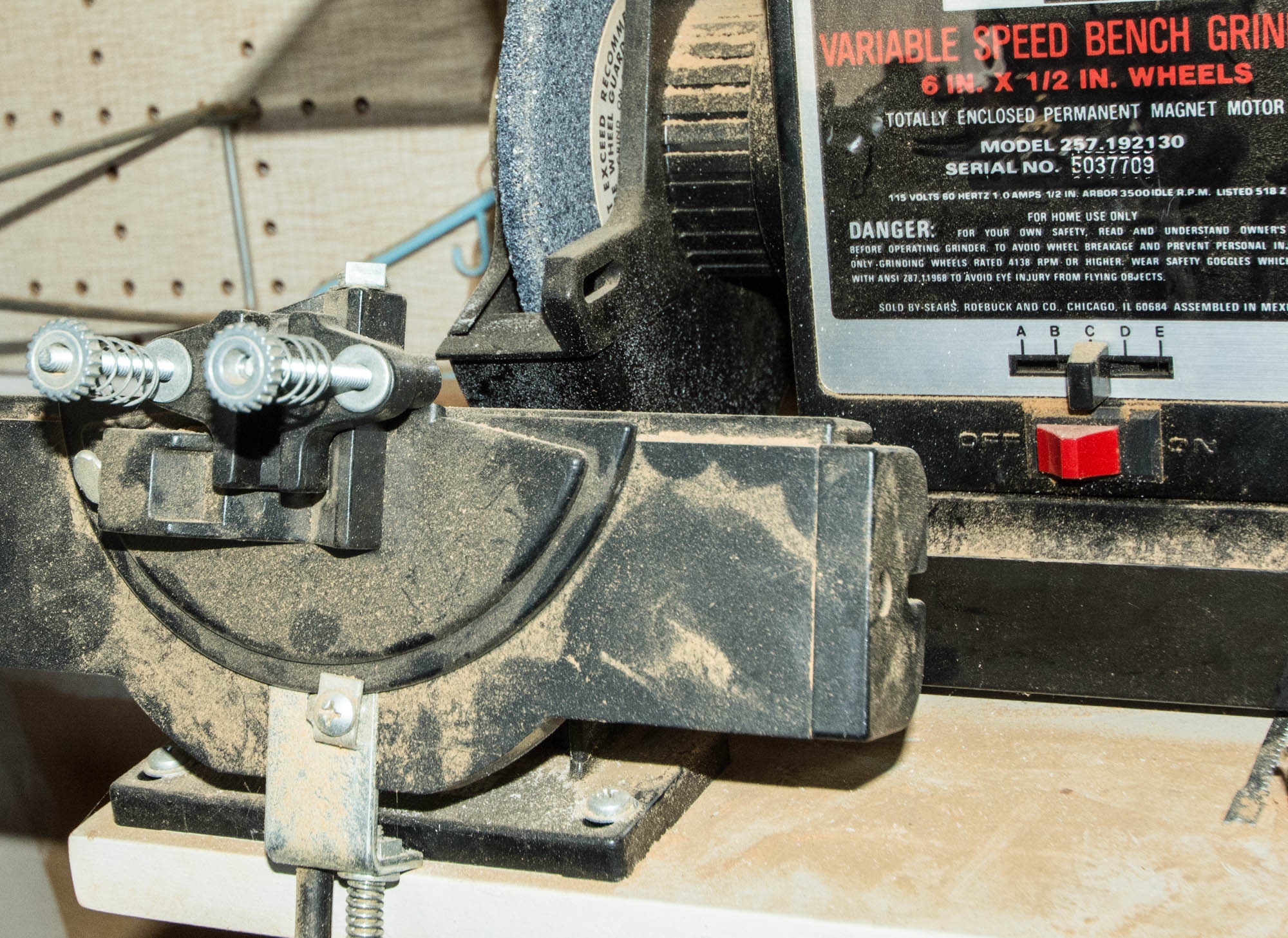 Craftsman 6 Inch Variable Speed Bench Grinder