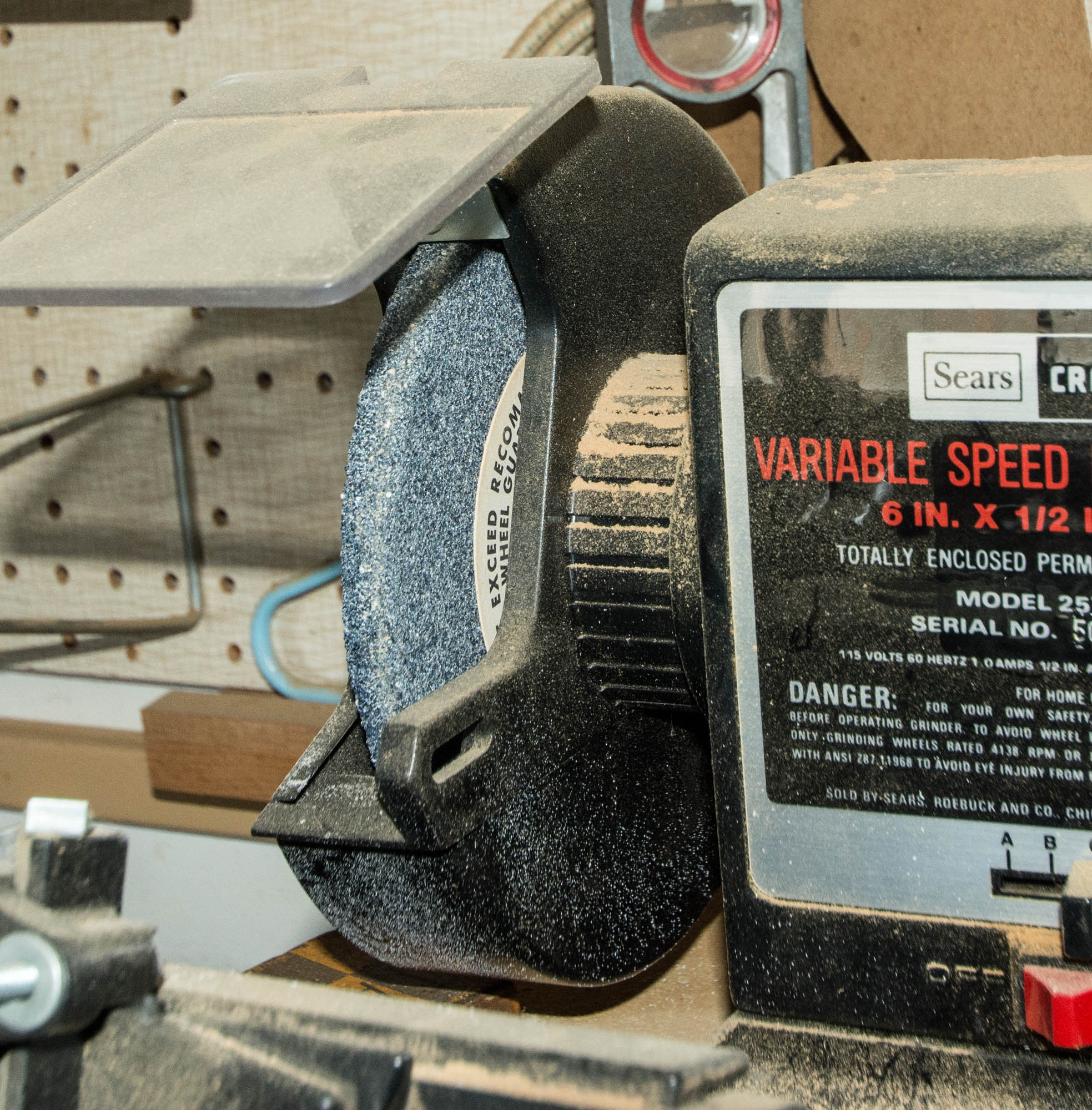 Craftsman 6 Inch Variable Speed Bench Grinder