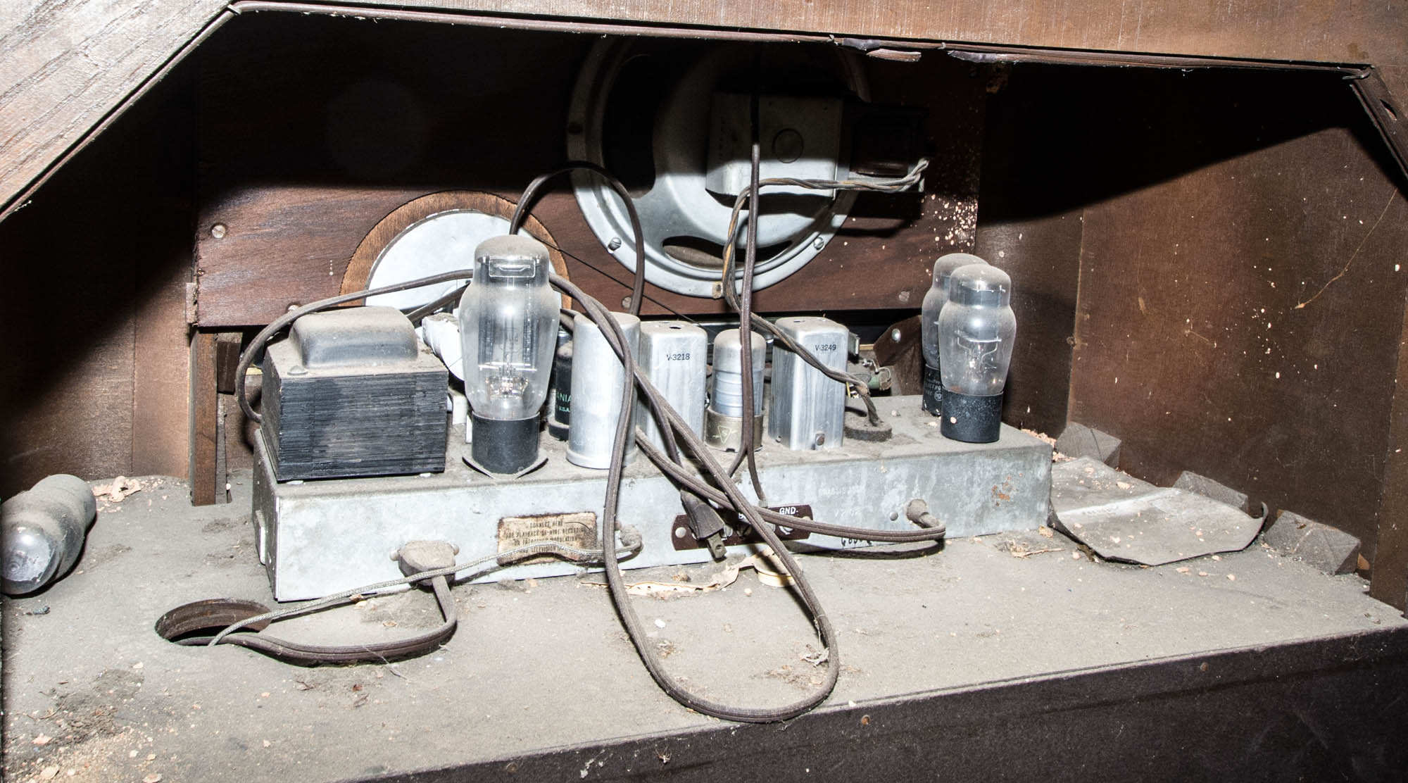 Art Deco Style Westinghouse Radio and Turntable