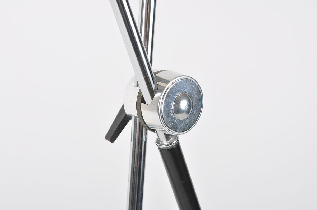 Mid Century Black Metal Cantilever Desk Lamp