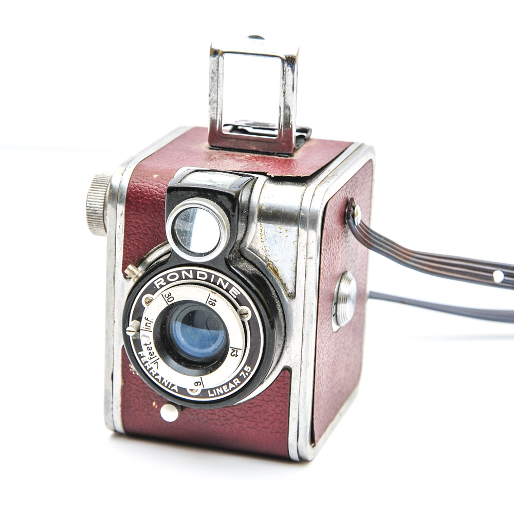 Vintage Ferrania Rondine Linear 7.5 Camera