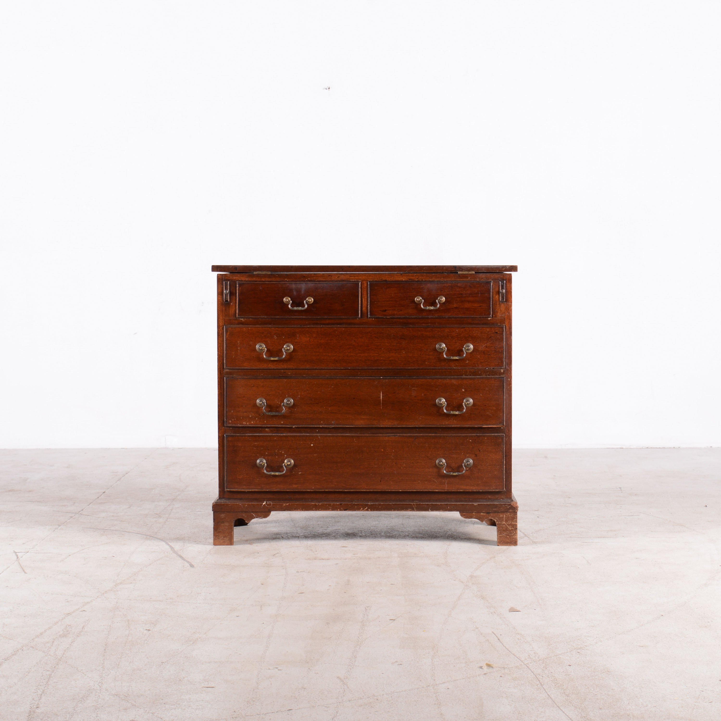Vintage Chippendale Style Mahogany Bachelors Chest