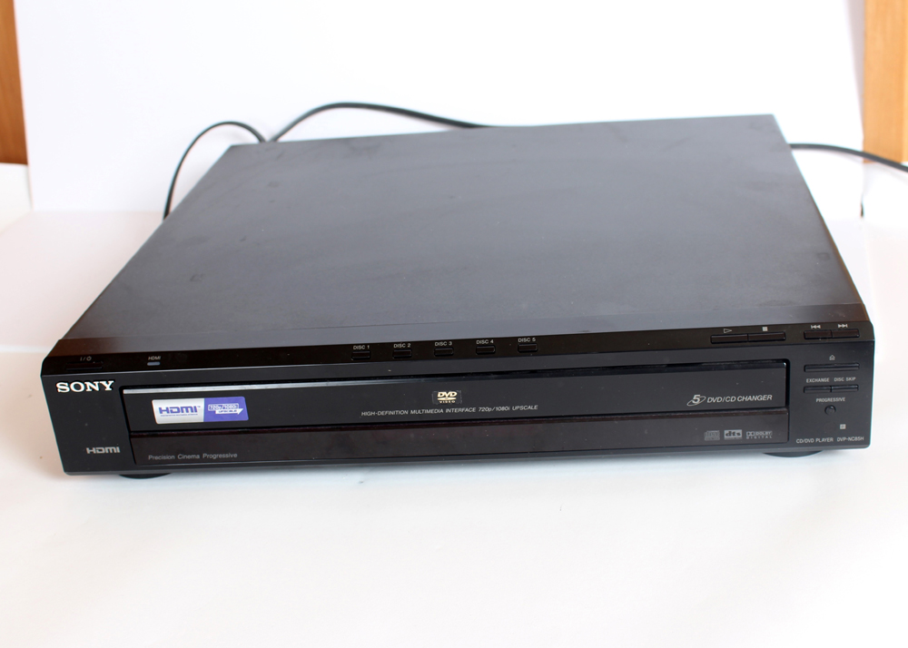 Sony 5 DVD/CD Changer Player and Sony 5.1 Multi Channel Control Center