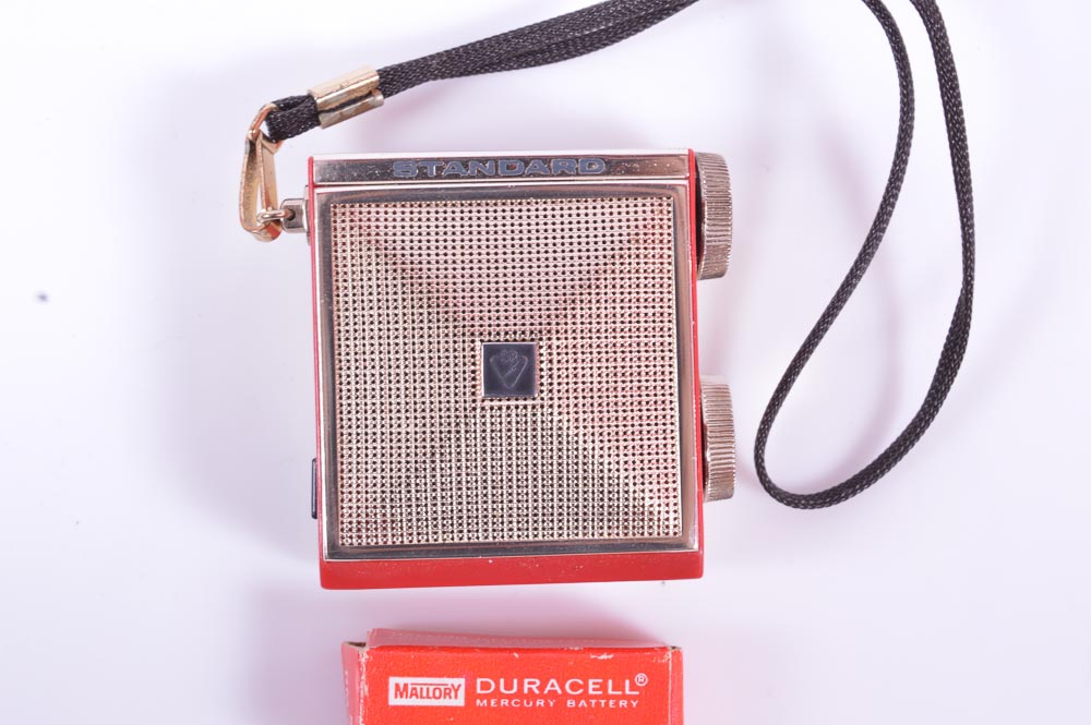 Vintage Standard Micronic Ruby Transistor Radio