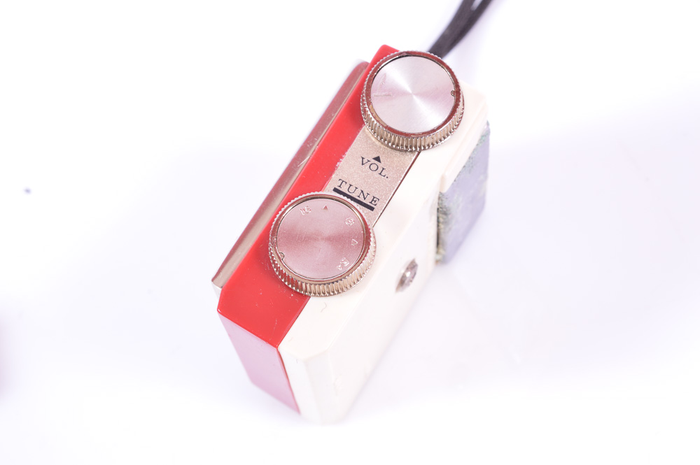 Vintage Standard Micronic Ruby Transistor Radio