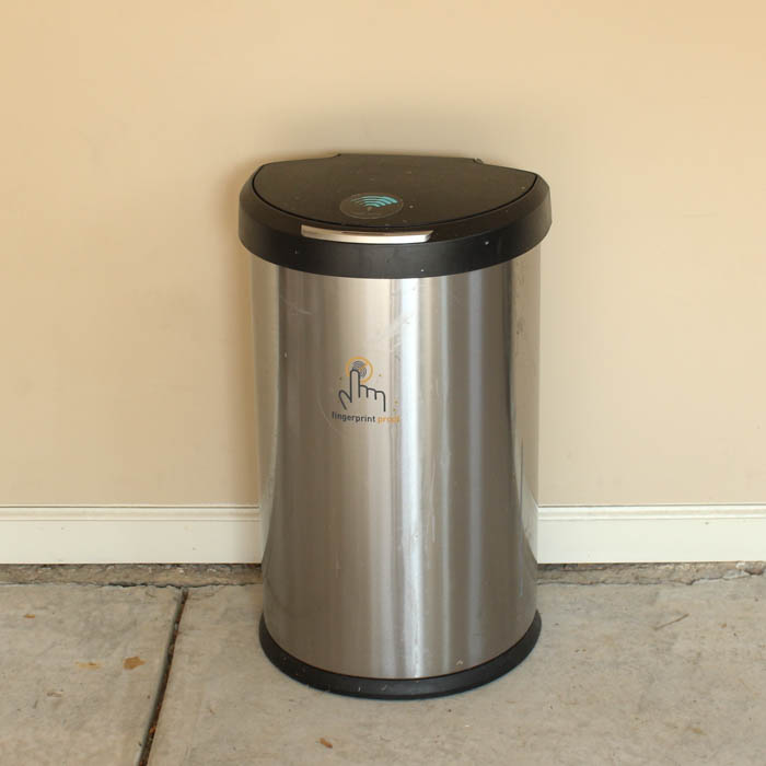 Simplehuman Multi-sense Trash Container