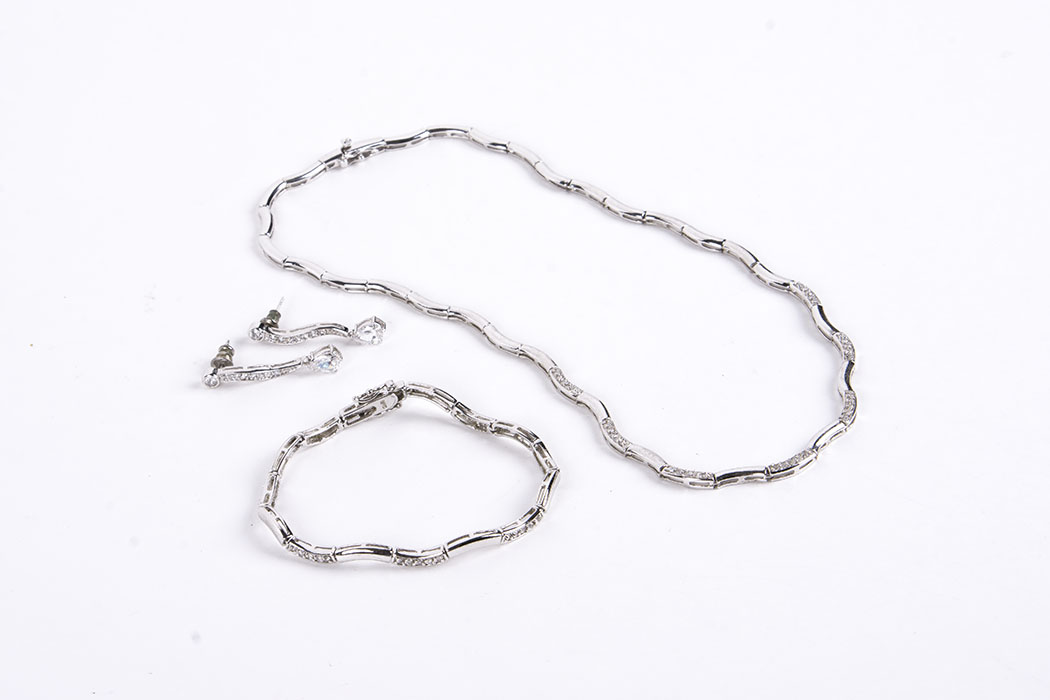 Curved Linked Necklace, Bracelet, and Earring Set