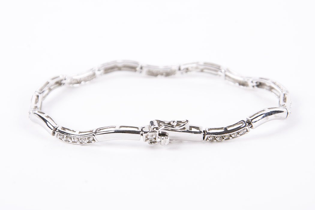 Curved Linked Necklace, Bracelet, and Earring Set