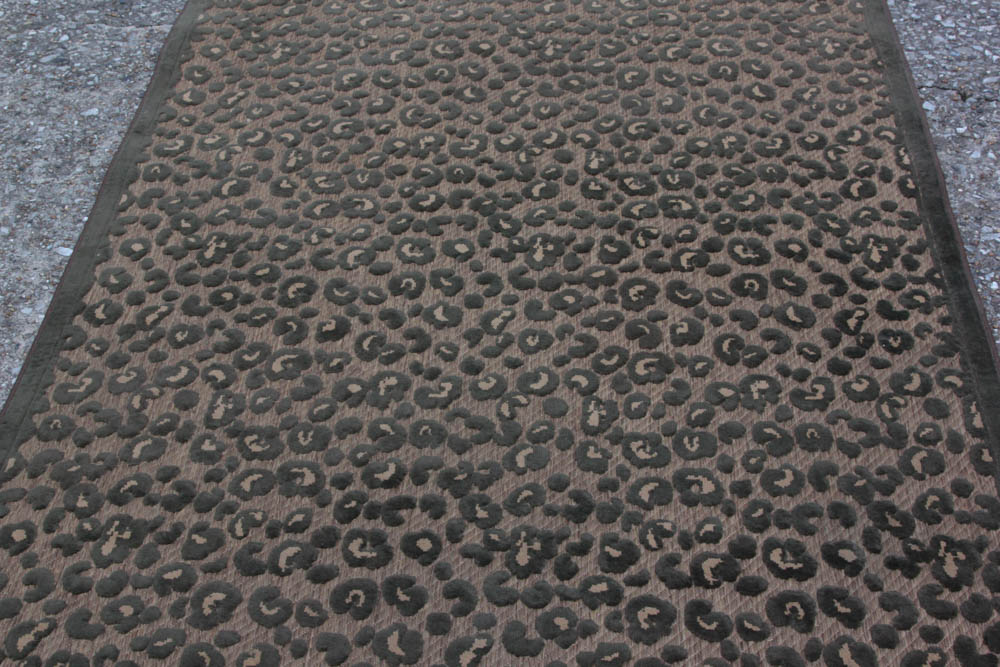 Couristan Urbane "Captivity" Area Rug