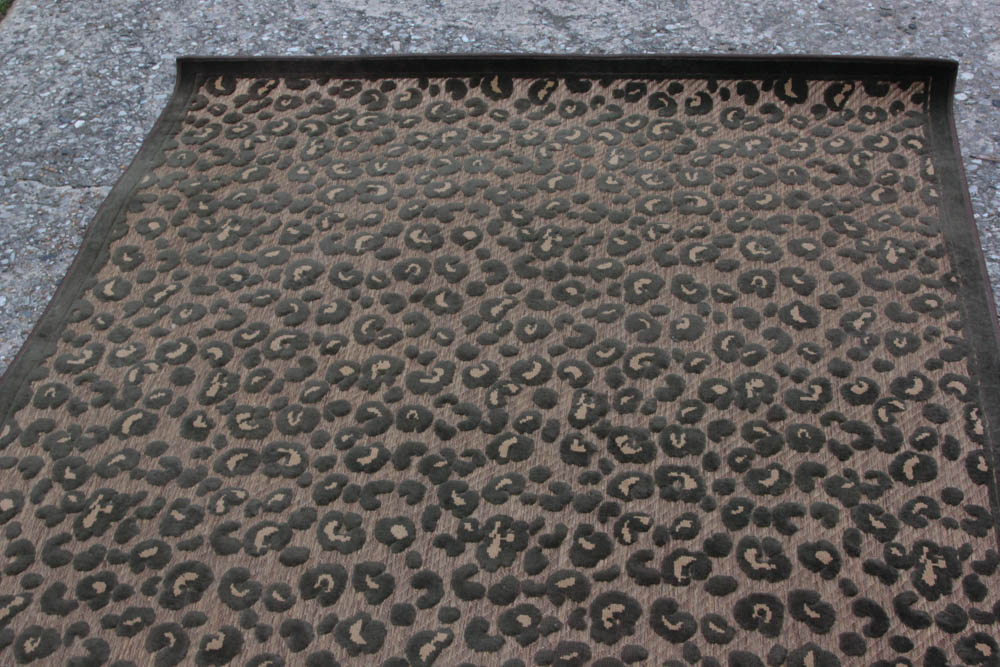 Couristan Urbane "Captivity" Area Rug