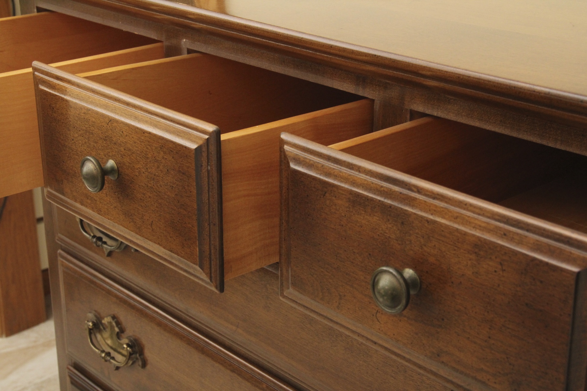 Ethan Allen Chest of Drawers