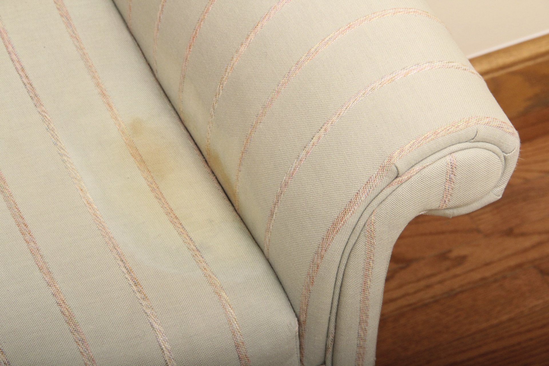 Thomasville Upholstered Asian Influenced Bench