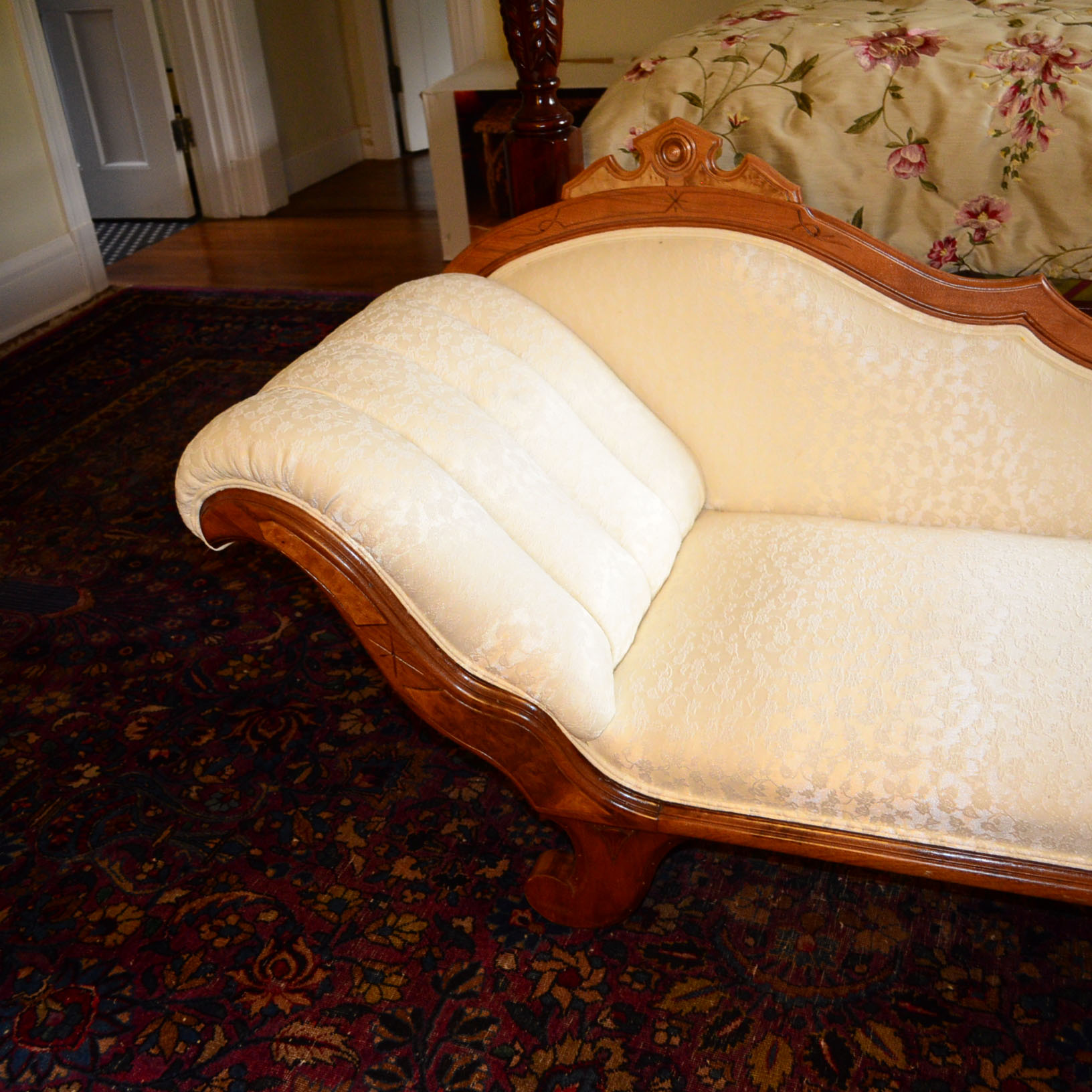 Eastlake Chaise Lounge