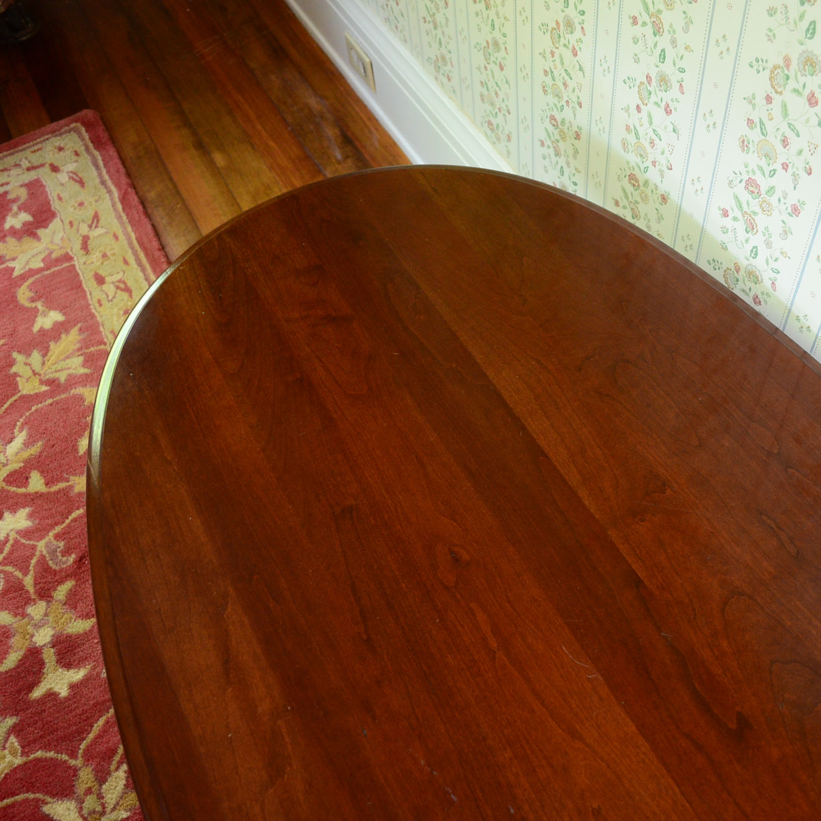 Queen Anne Style Coffee Table