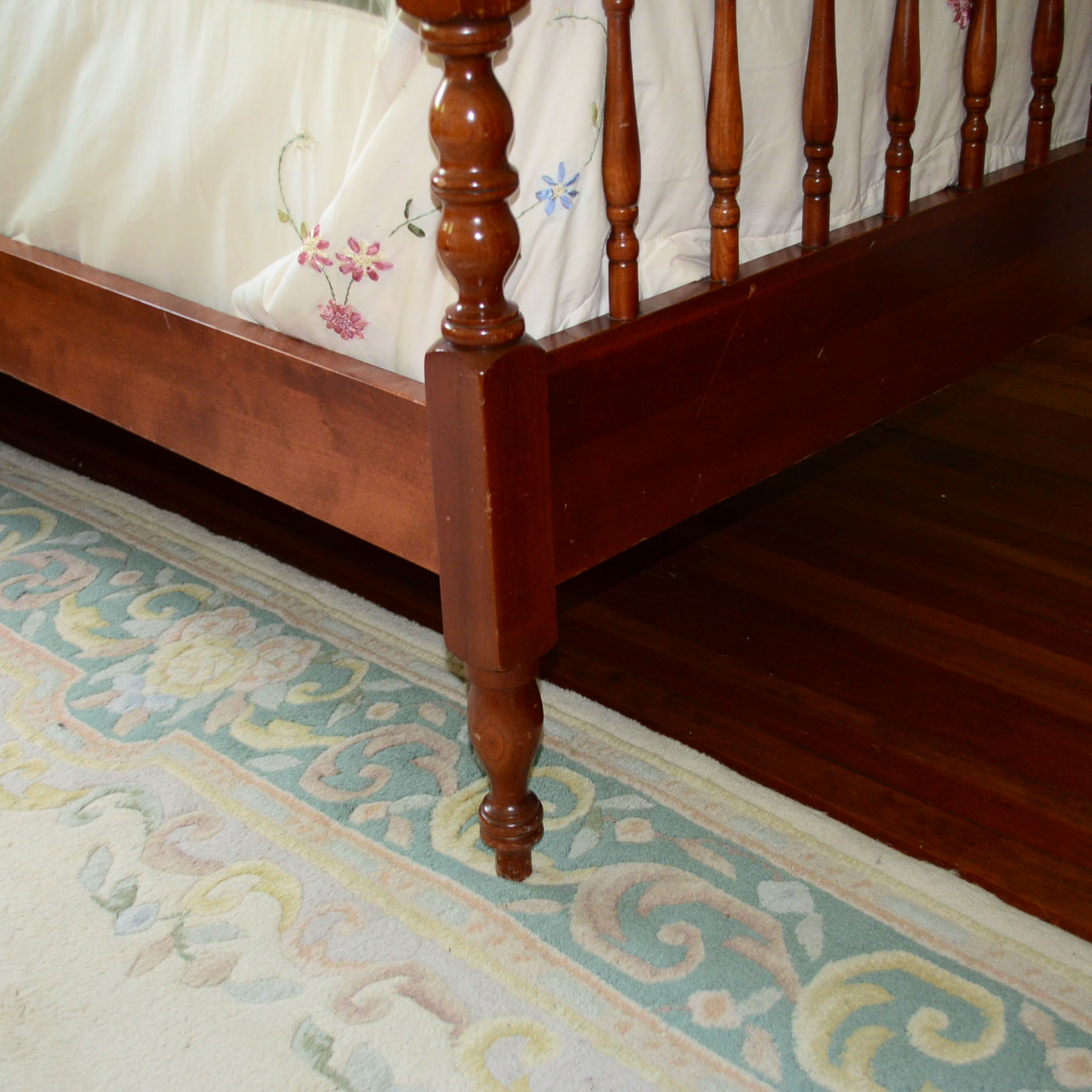 Twin Size Wood Bed Frame