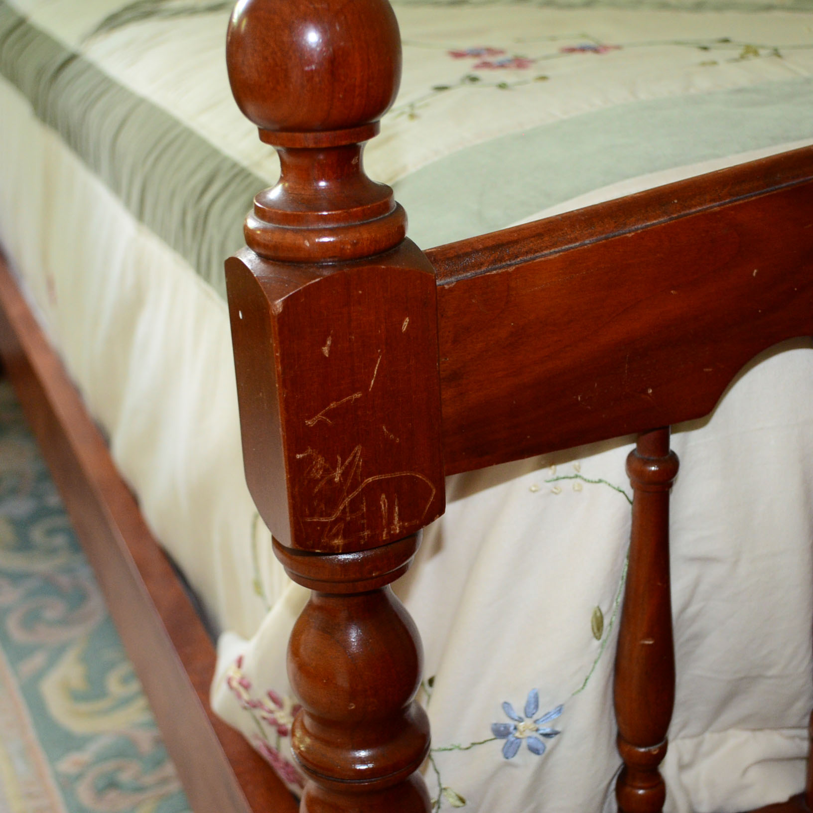 Twin Size Wood Bed Frame