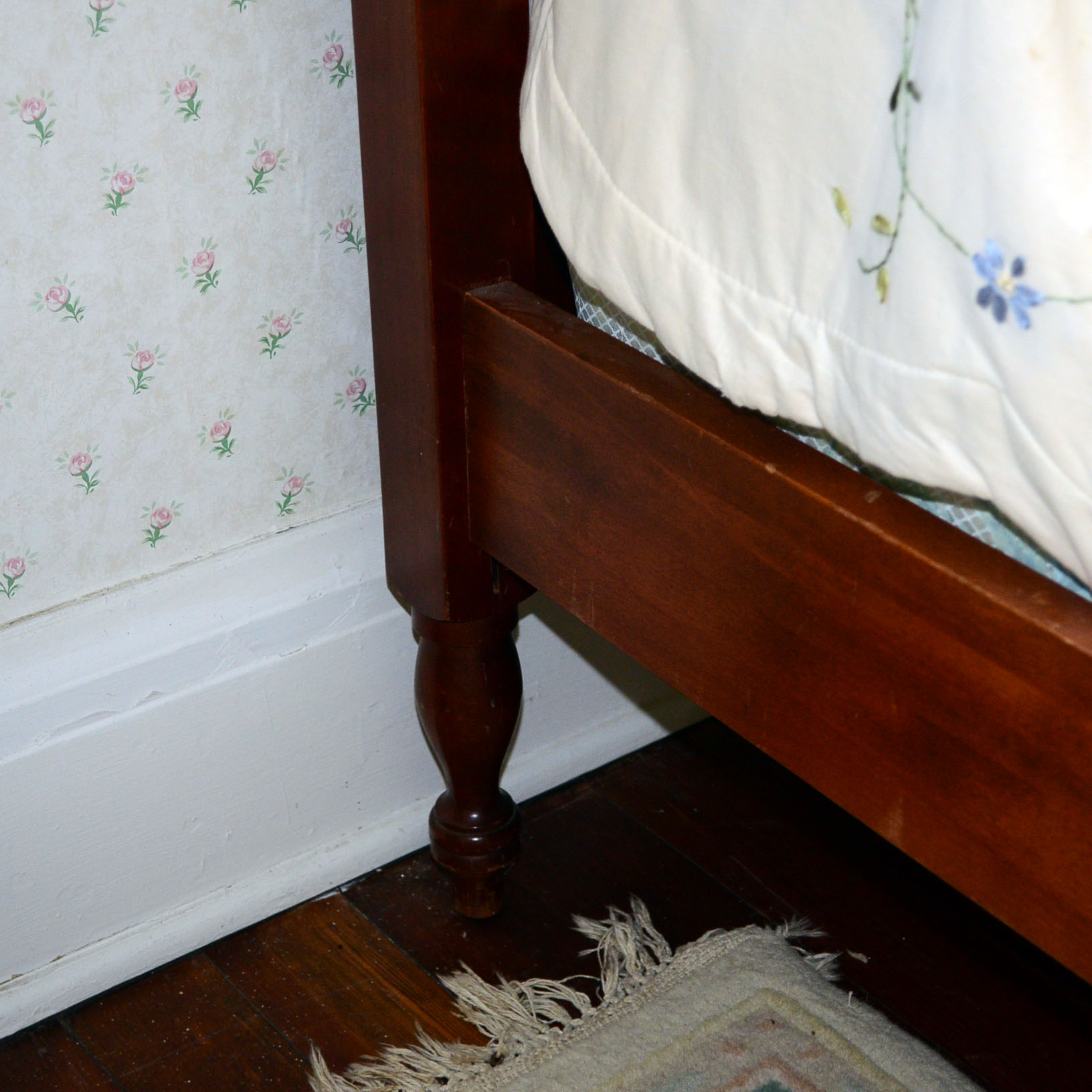 Twin Size Wood Bed Frame