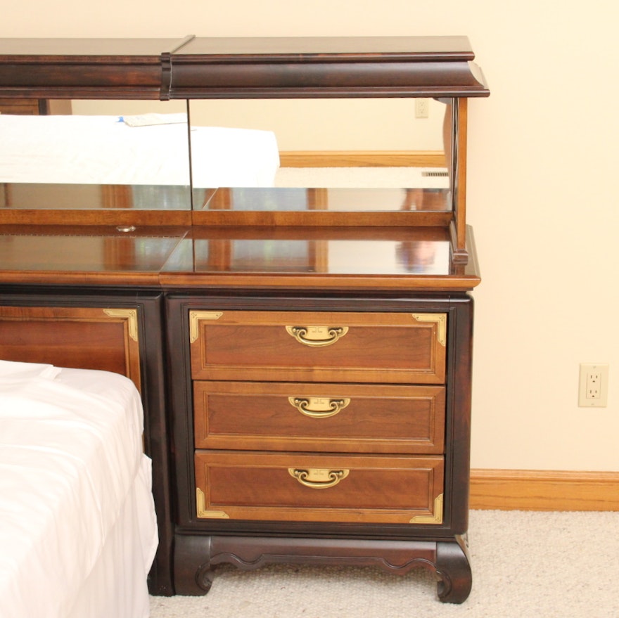 Broyhill "Premier Ming Dynasty" Queen Bed