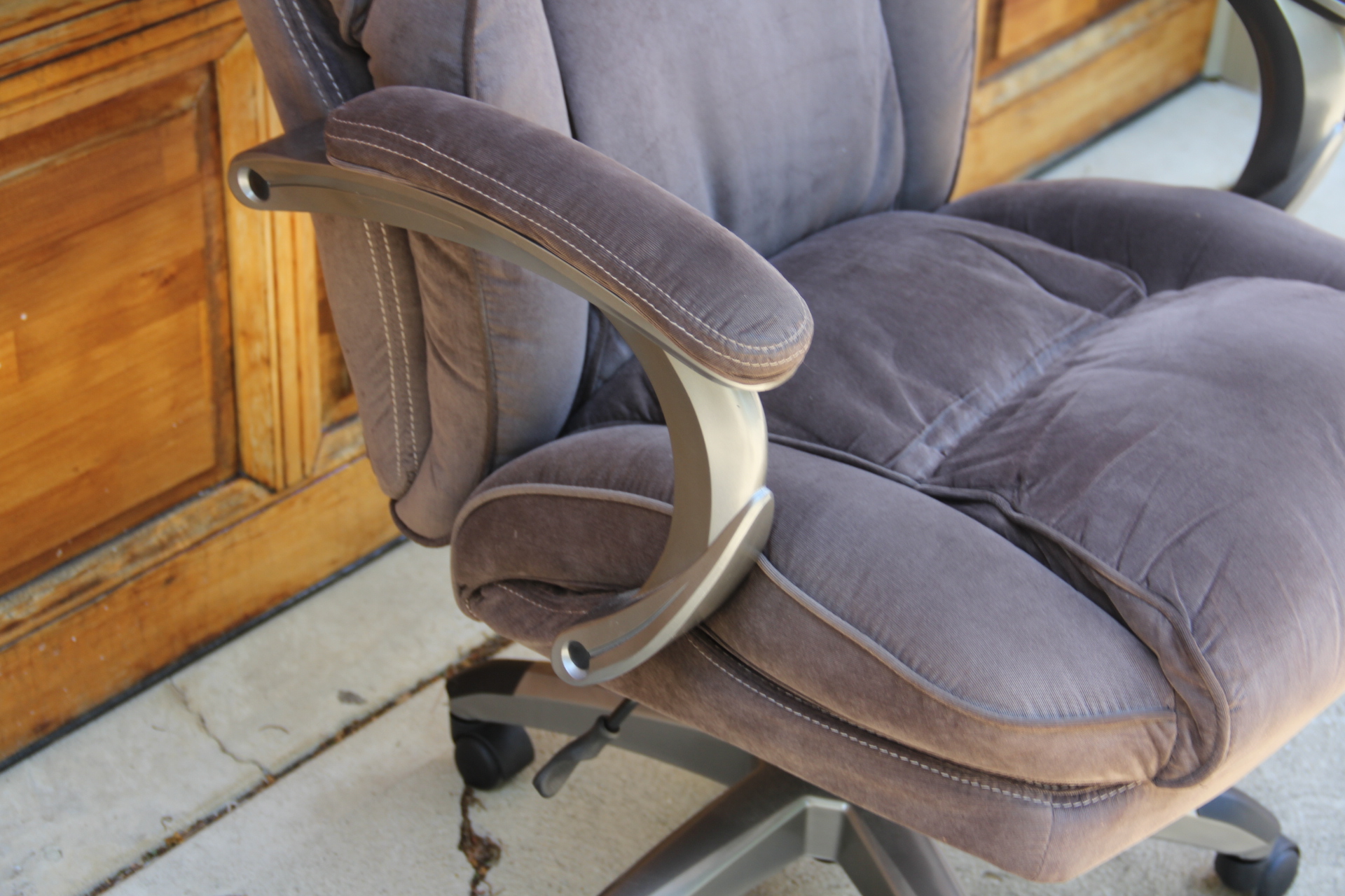 Serta High Back Executive Desk Chair