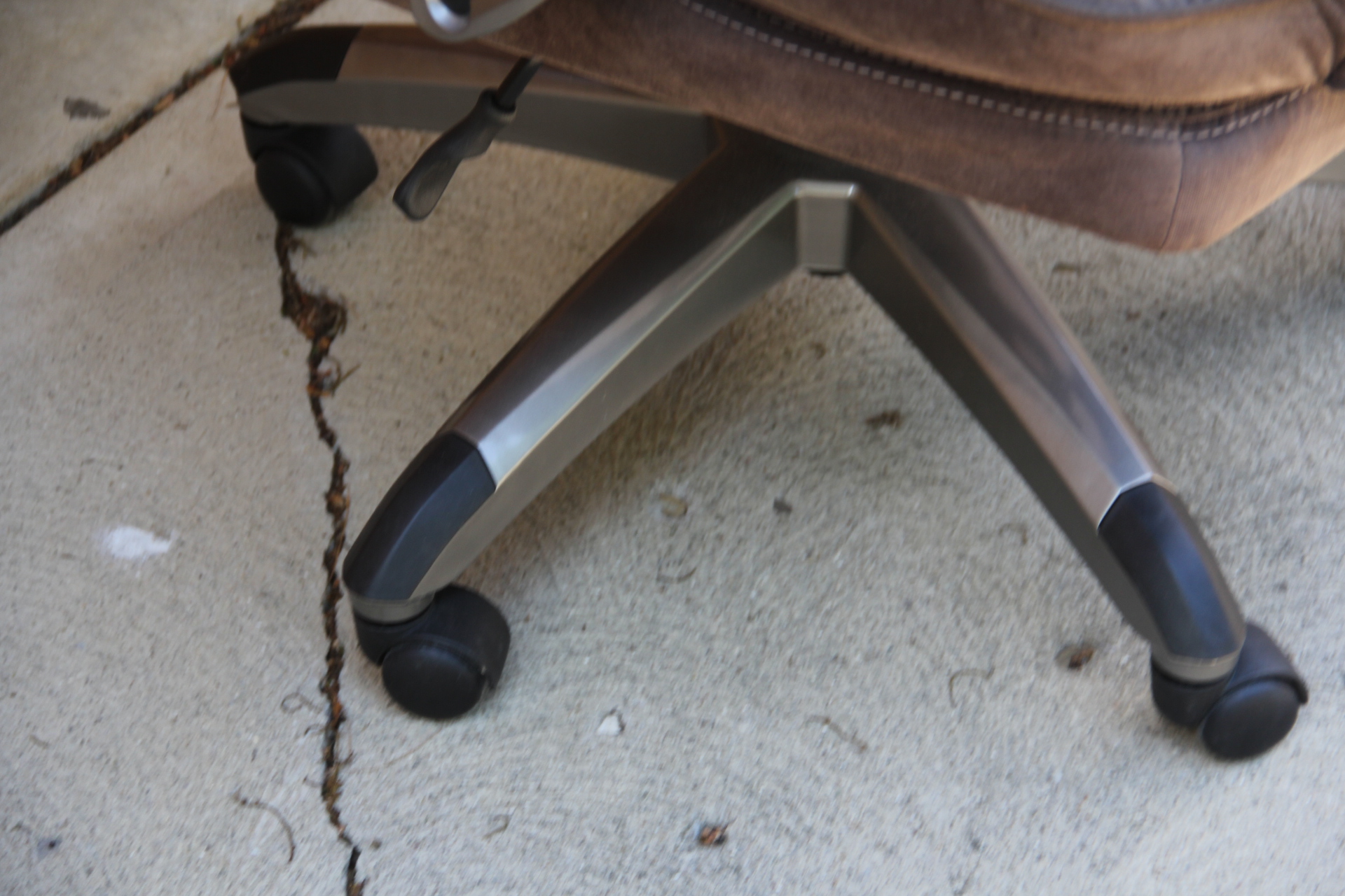 Serta High Back Executive Desk Chair