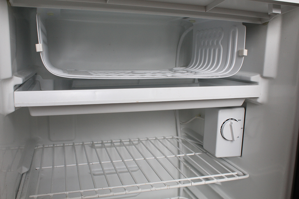 Kenmore Black Miniature Household Refrigerator