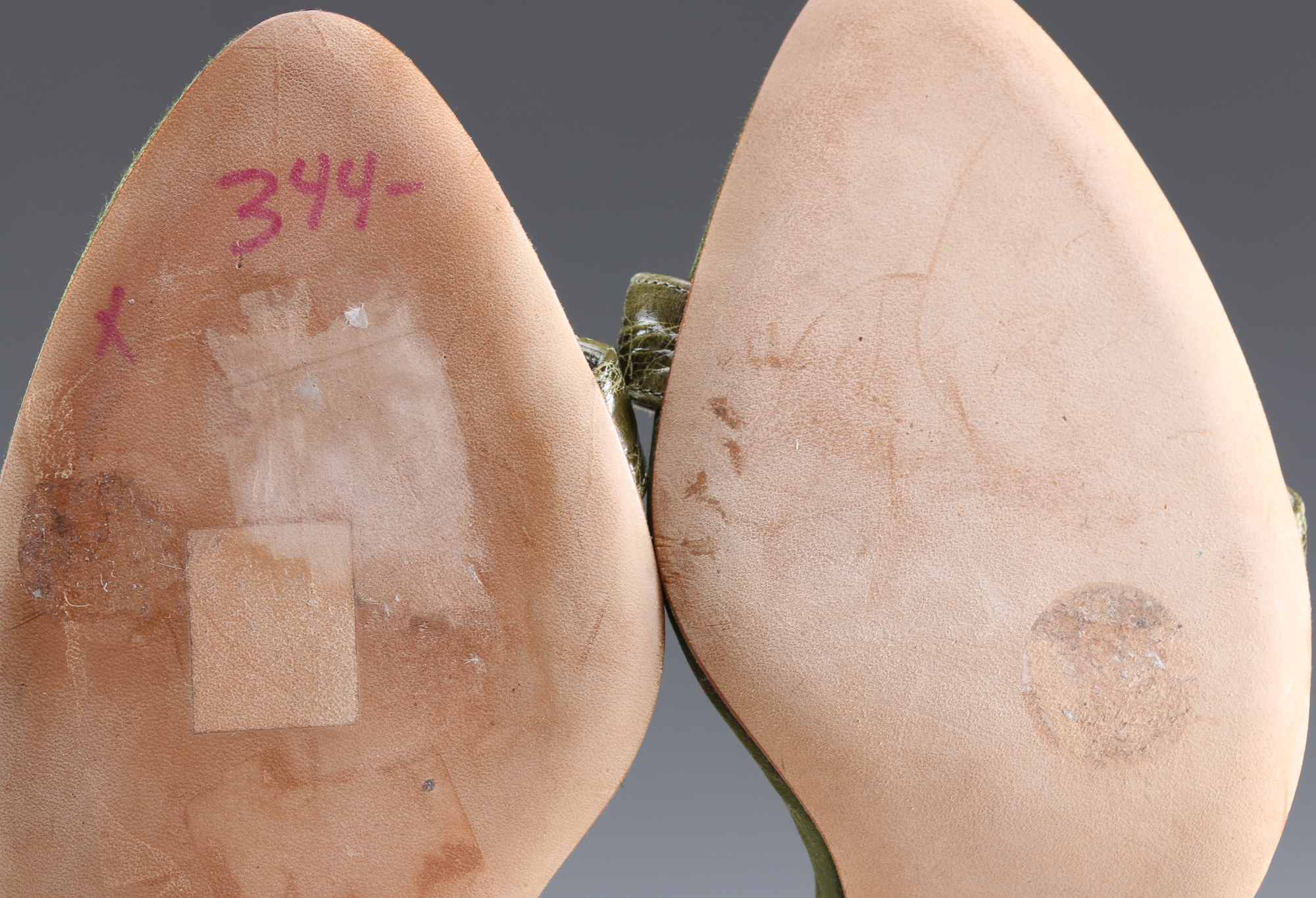 Tania Spinelli Olive Green Alligator Heels