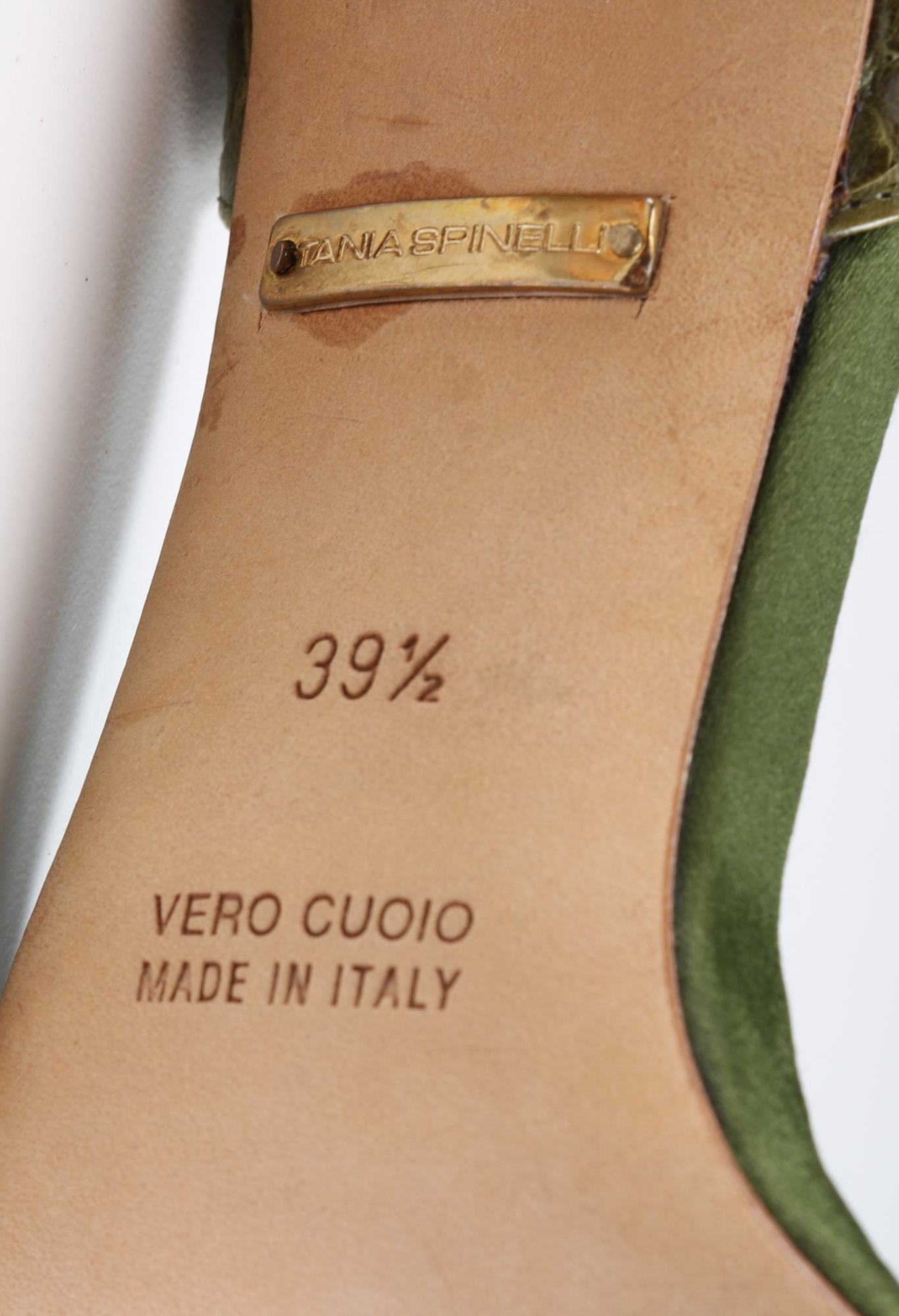 Tania Spinelli Olive Green Alligator Heels