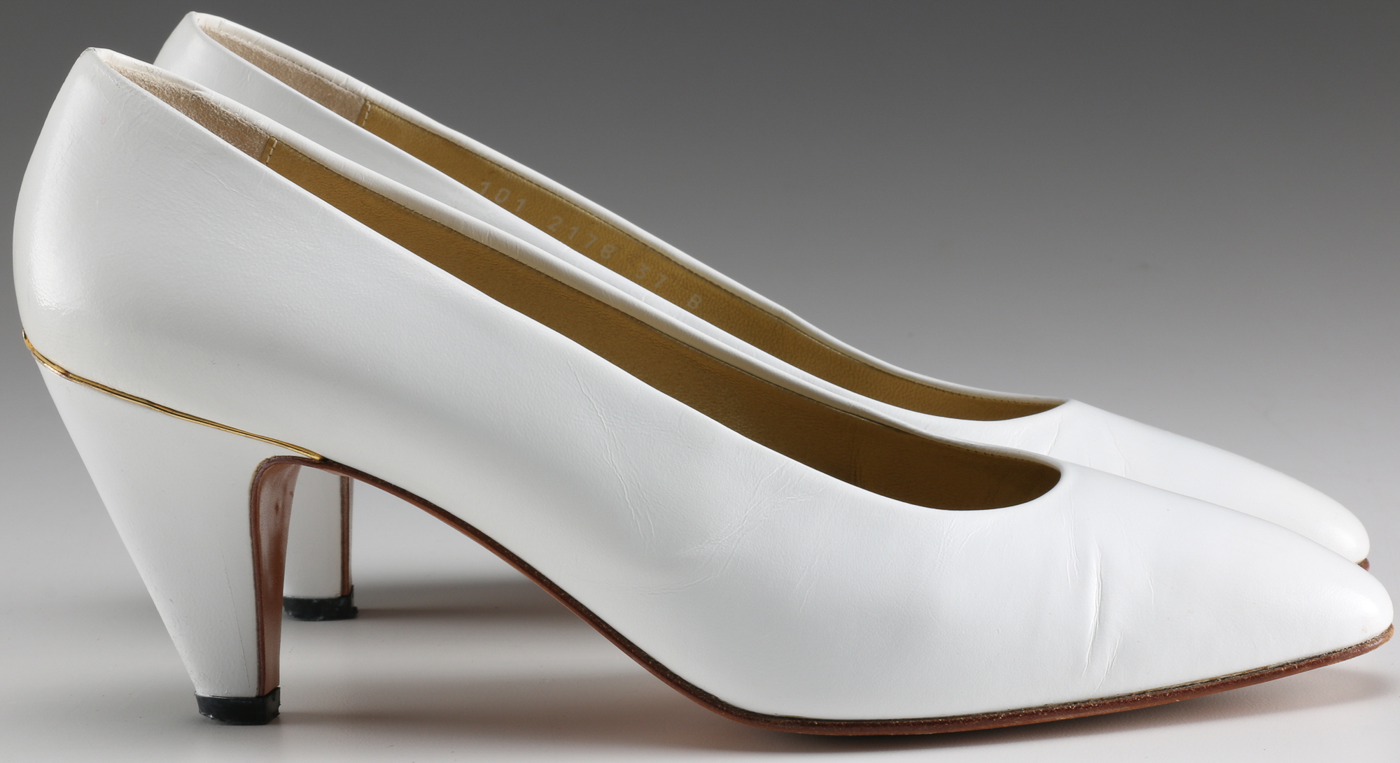 Pair of Vintage Gucci Leather Pumps