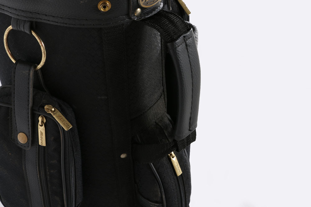 Mizuno Golf Bag with Umbrellas and Nike Air "Verdana Last" Golf Shoes