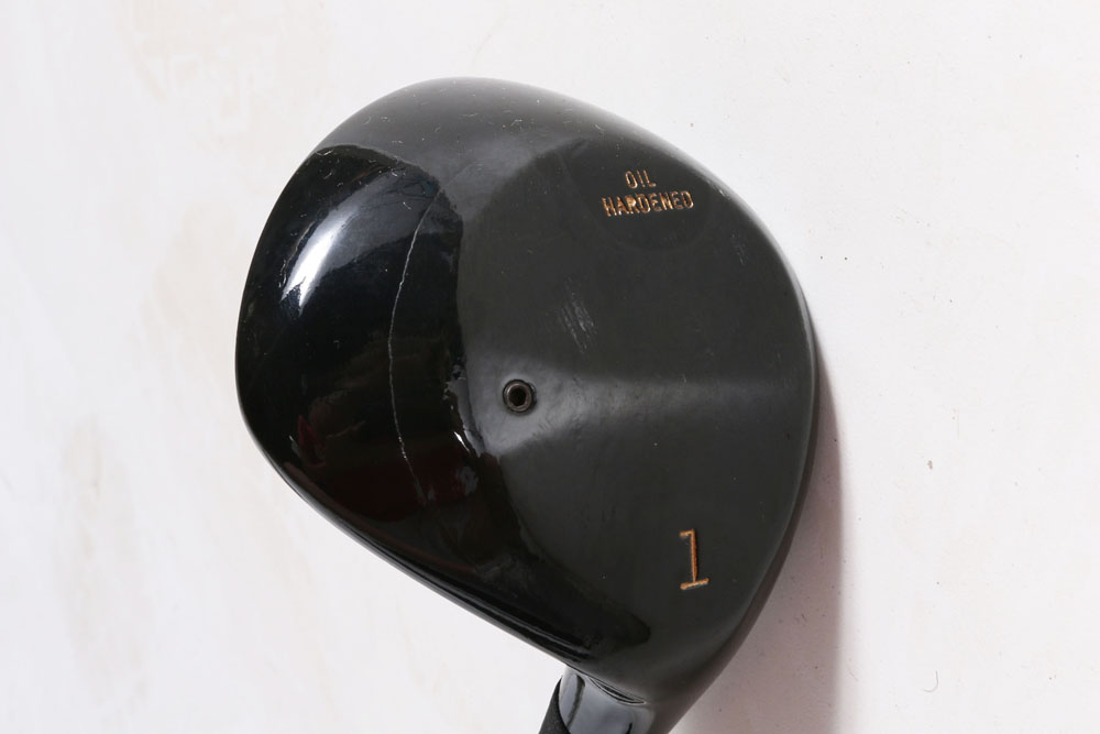 Mizuno Golf Bag with Umbrellas and Nike Air "Verdana Last" Golf Shoes