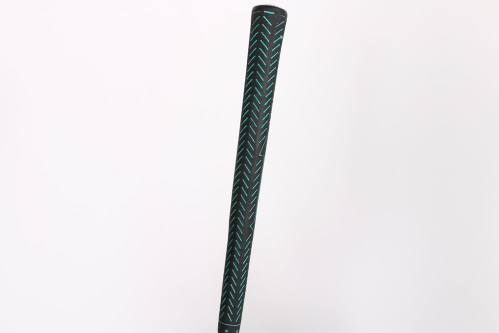 Mizuno Golf Bag with Umbrellas and Nike Air "Verdana Last" Golf Shoes