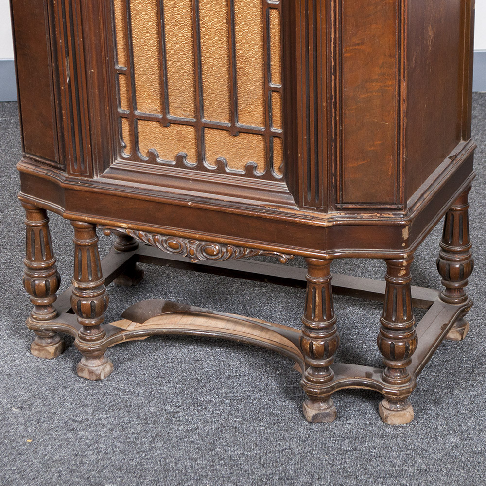 1930s Atwater Kent 260 Radio