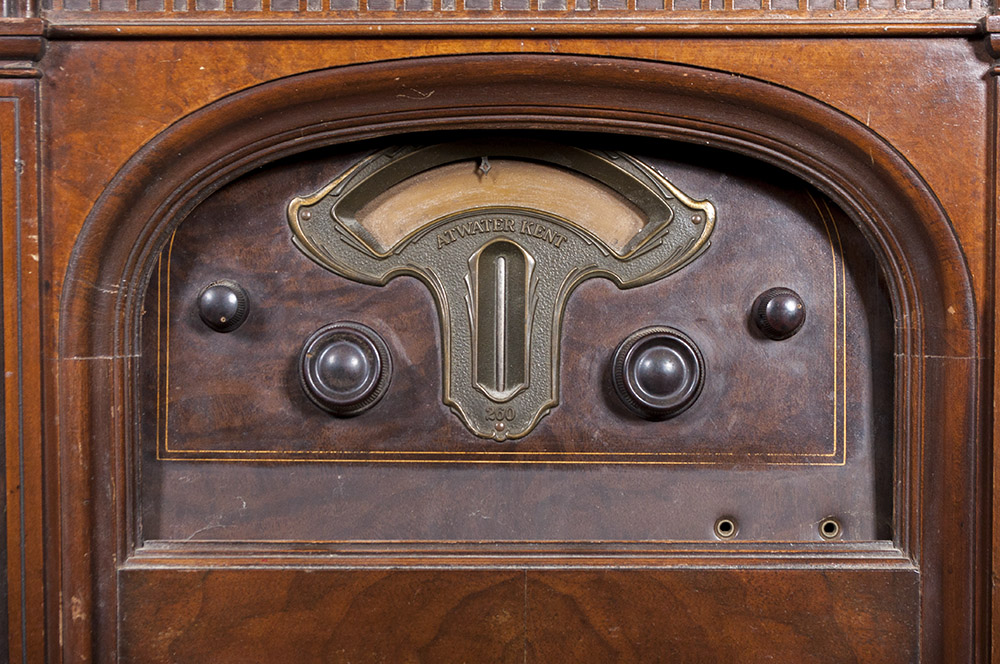 1930s Atwater Kent 260 Radio