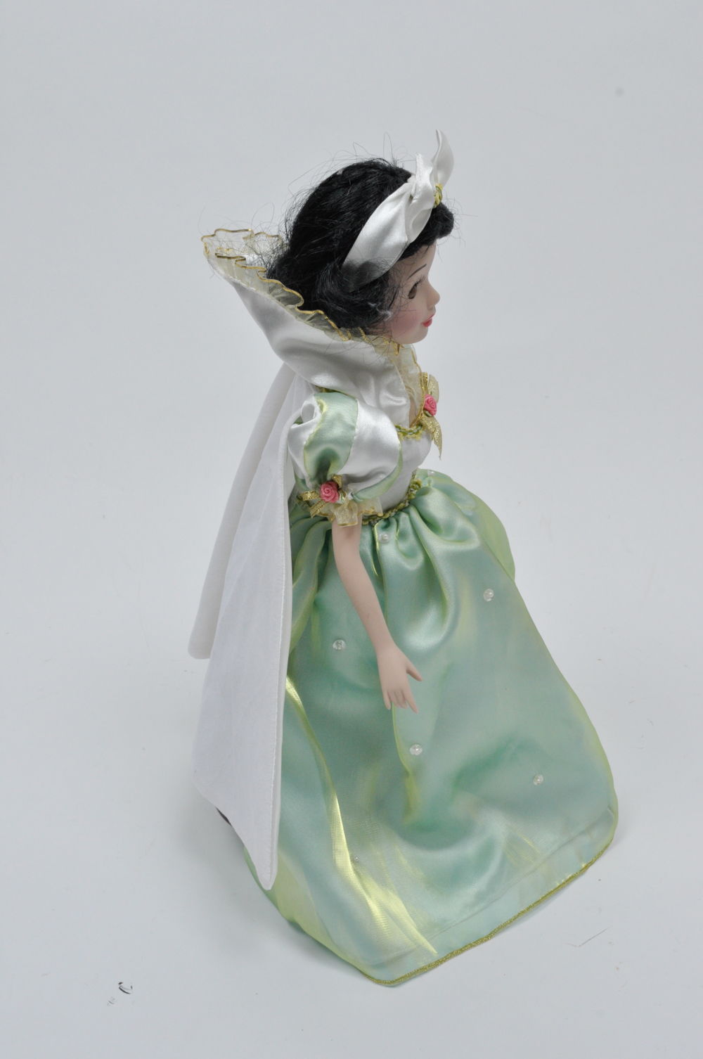 Disney Brass Key Snow White Porcelain Doll