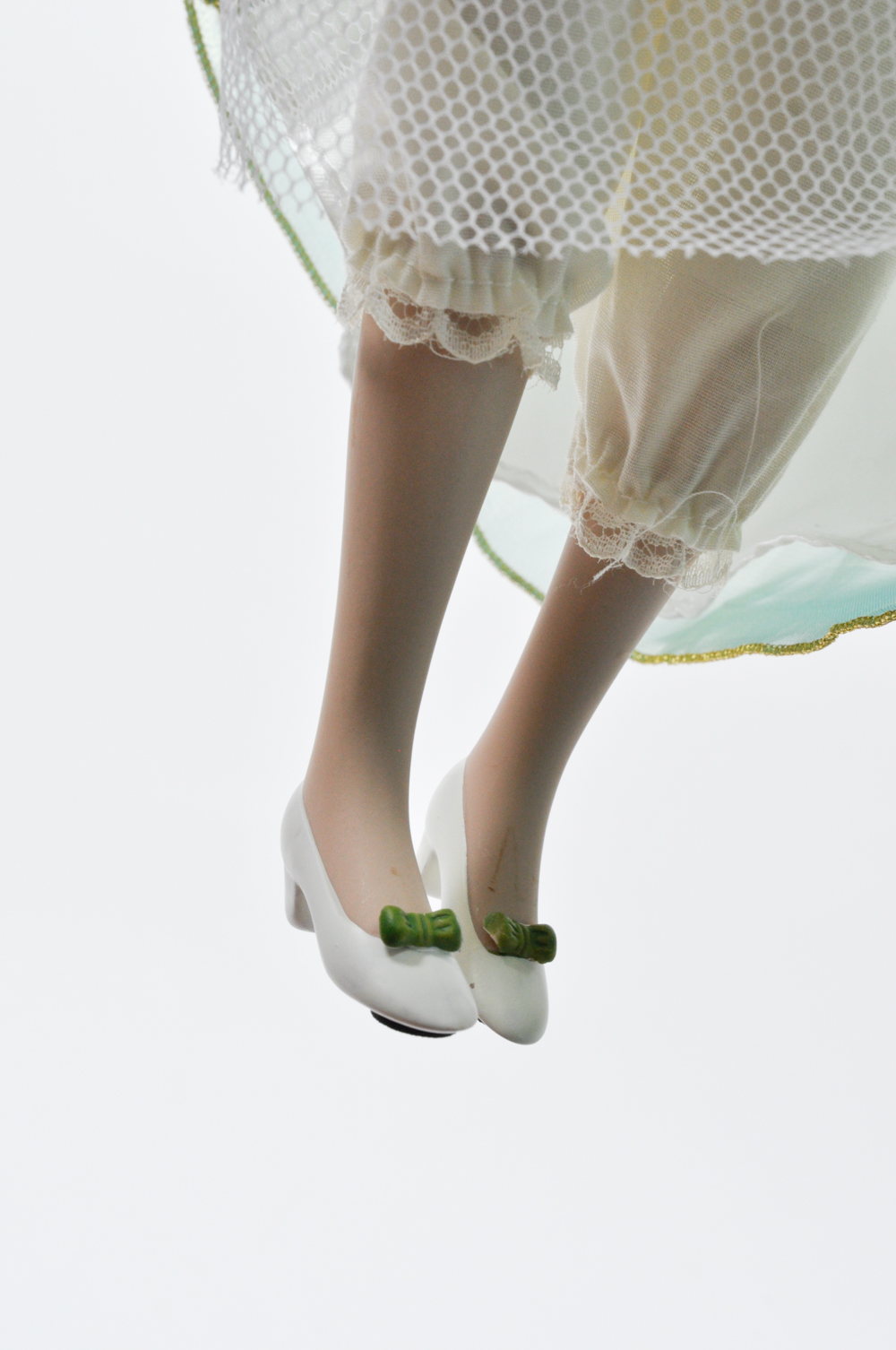 Disney Brass Key Snow White Porcelain Doll