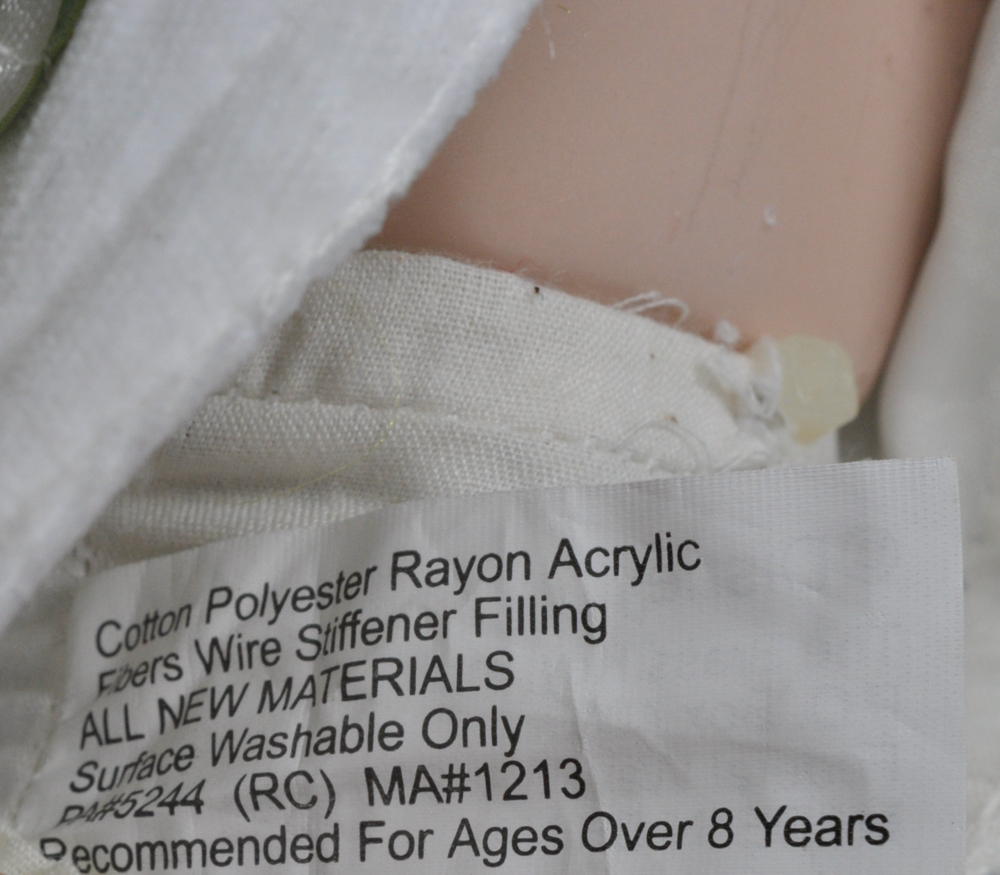 Disney Brass Key Snow White Porcelain Doll