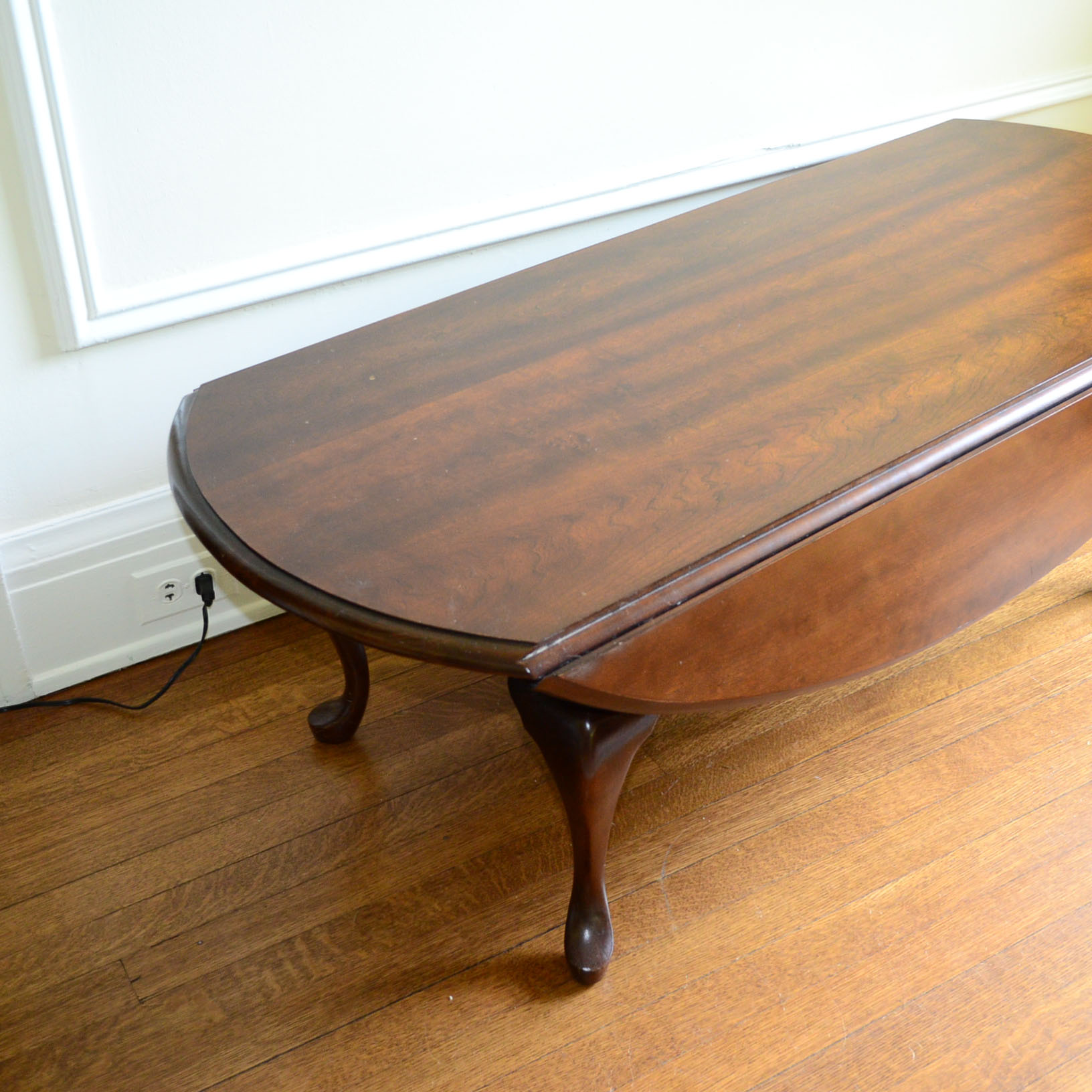 Queen Anne Drop Leaf Coffee Table