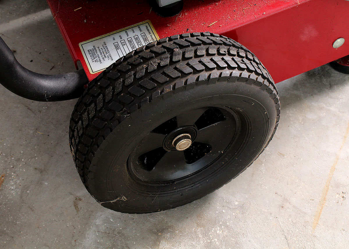 2300 PSI Pressure Washer 2.9GPM