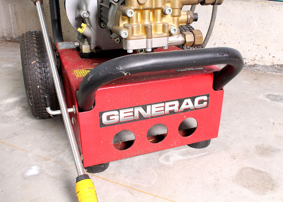 2300 PSI Pressure Washer 2.9GPM