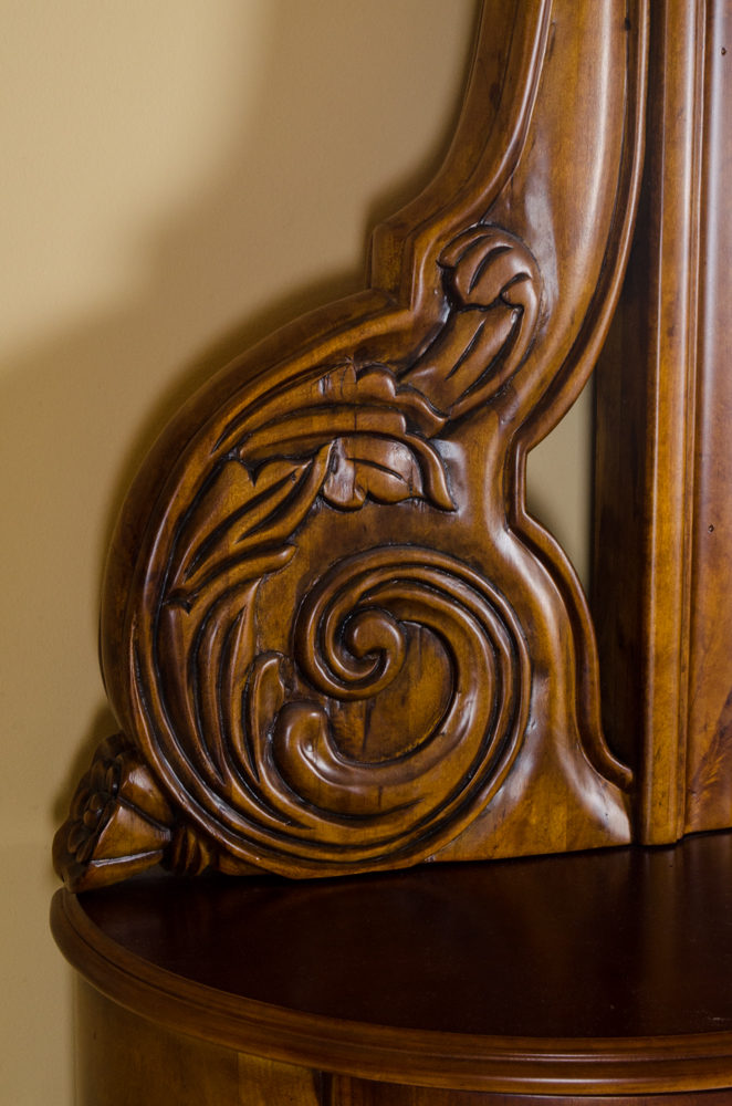 Pulaski Furniture Edwardian Vanity with Mirror
