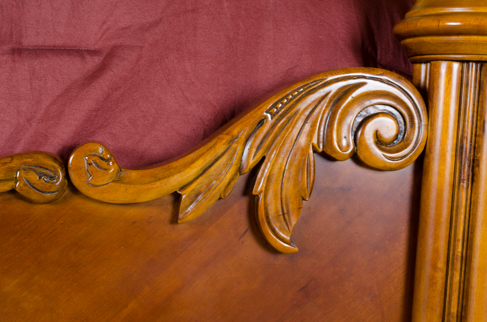 Pulaski Furniture Edwardian King-Sized Four-Poster Bed