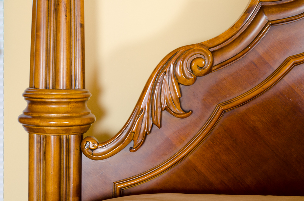 Pulaski Furniture Edwardian King-Sized Four-Poster Bed