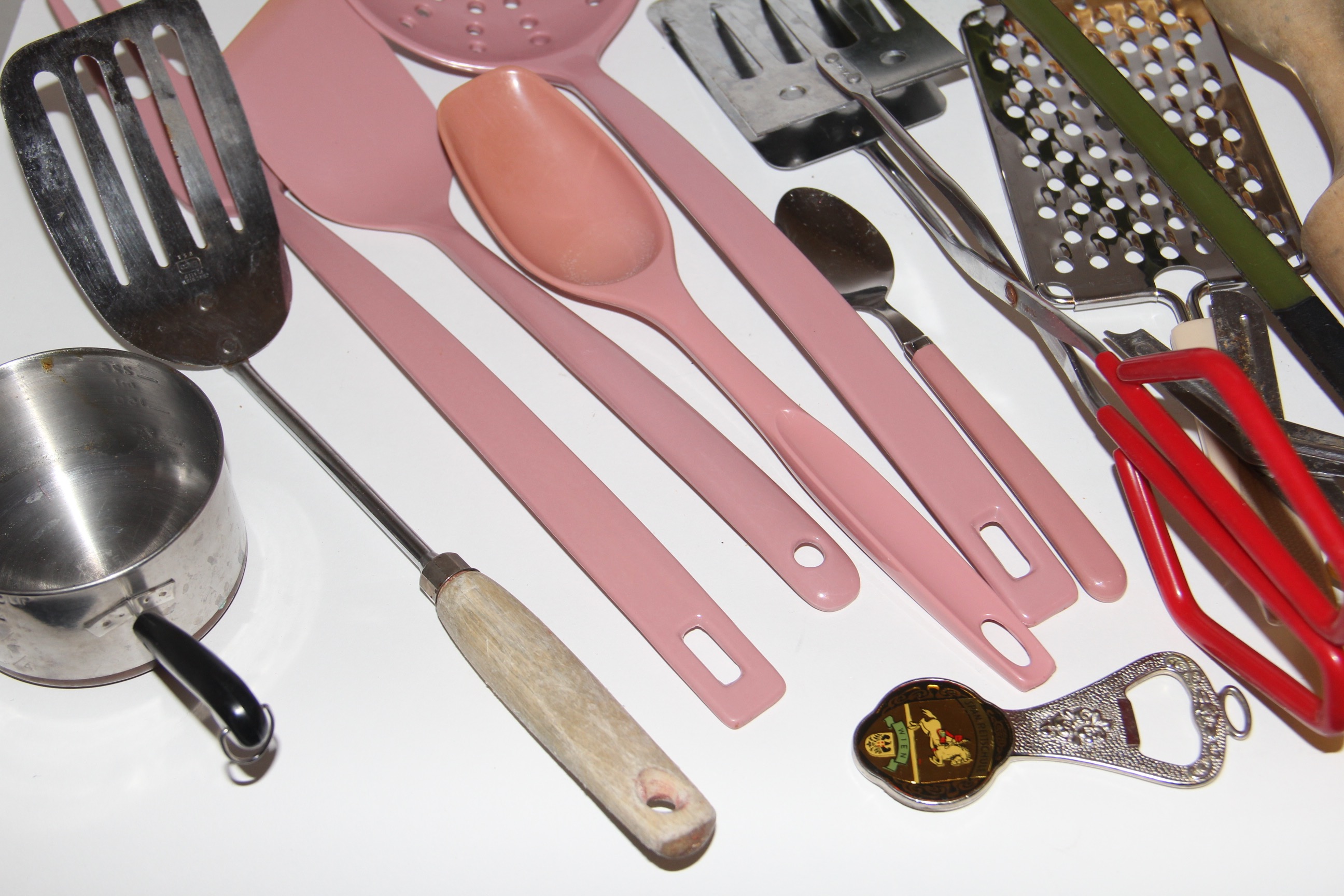 Collection of Vintage Kitchen Items