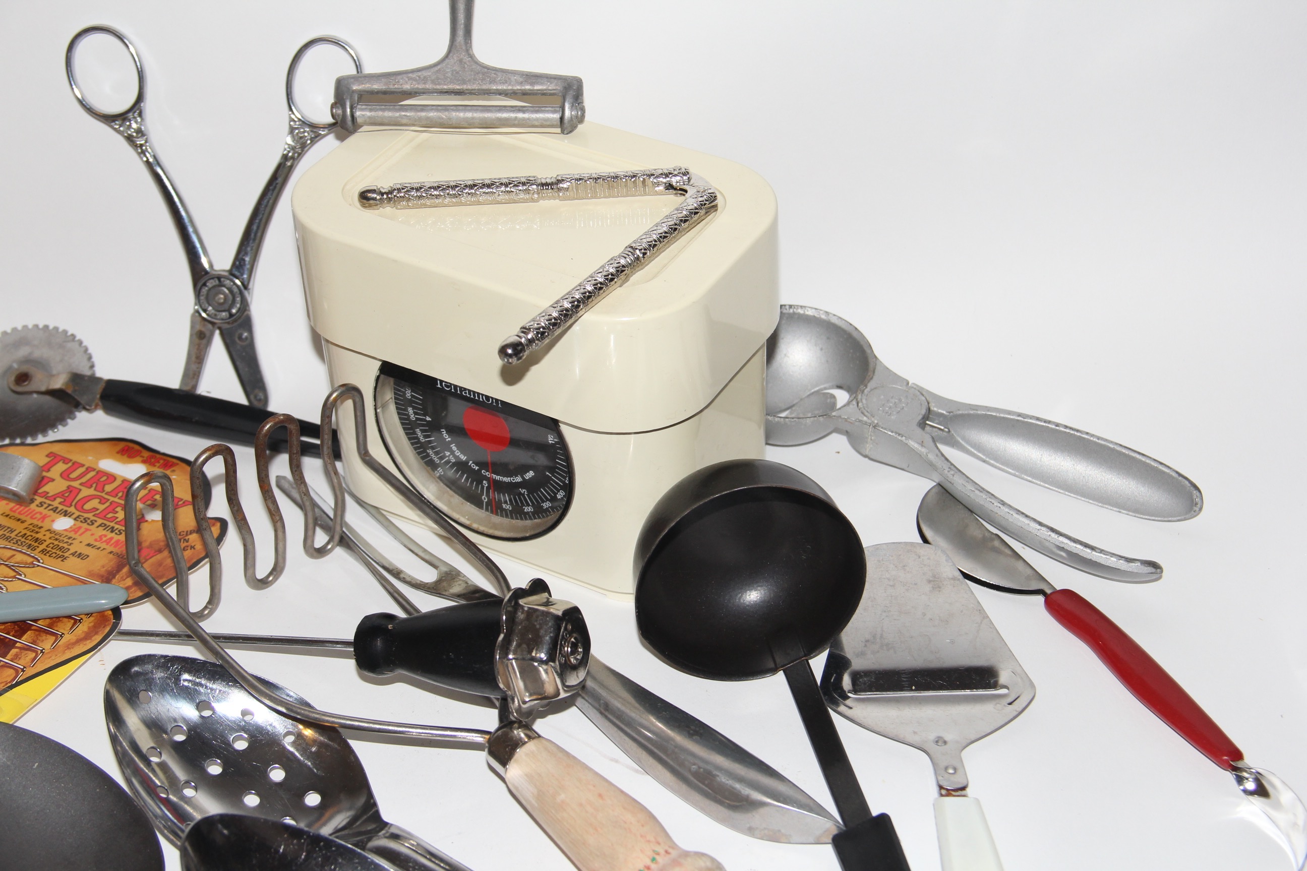 Collection of Vintage Kitchen Items